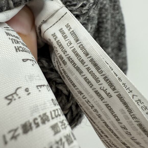 Abercrombie & Fitch Marl Gray Knit Fringe Front Sweater Size S Warm Y2K 90s - Picture 9 of 11